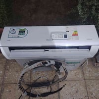 سبلت هايسنس واحد طن انفيرتر (اقتصادي) تحكم  جديد مثل ما موضح شخط مابي ...