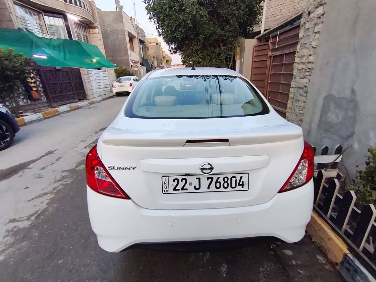 السلام عليكم سني موديل 23 ماشية 70 الف قابل للزيادة مكفولة من الضربة ومن كلشي ، دعامية امامية مبدلها بتجارية . 
السيارة بسمي رقم اربيل رايدها 122$ 
(غير متواجد على الفيس)
 فقط اتصال على الرقم ***********
