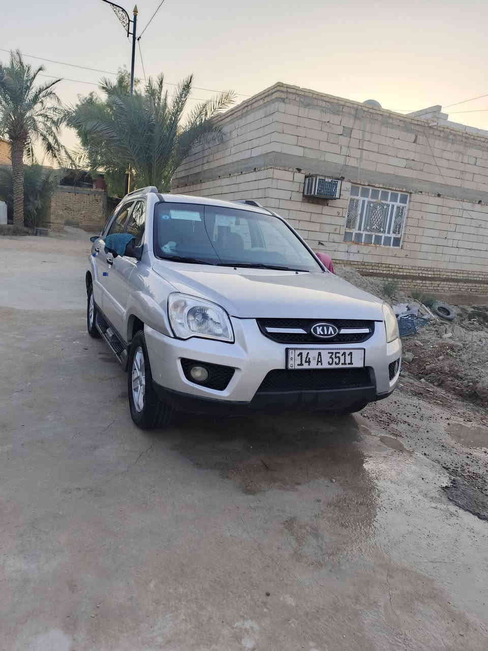 سلام عليكم سبورتج 2009 خليجي السياره بيه بارد بل الجنطه والباقي كفاله السياره جاهزه تخم تاير حداديه  بسمي تحويل ثاني يوم  سعر 125 او بيه مجال مكاني ناصريه سوق الشيوخ ***********
