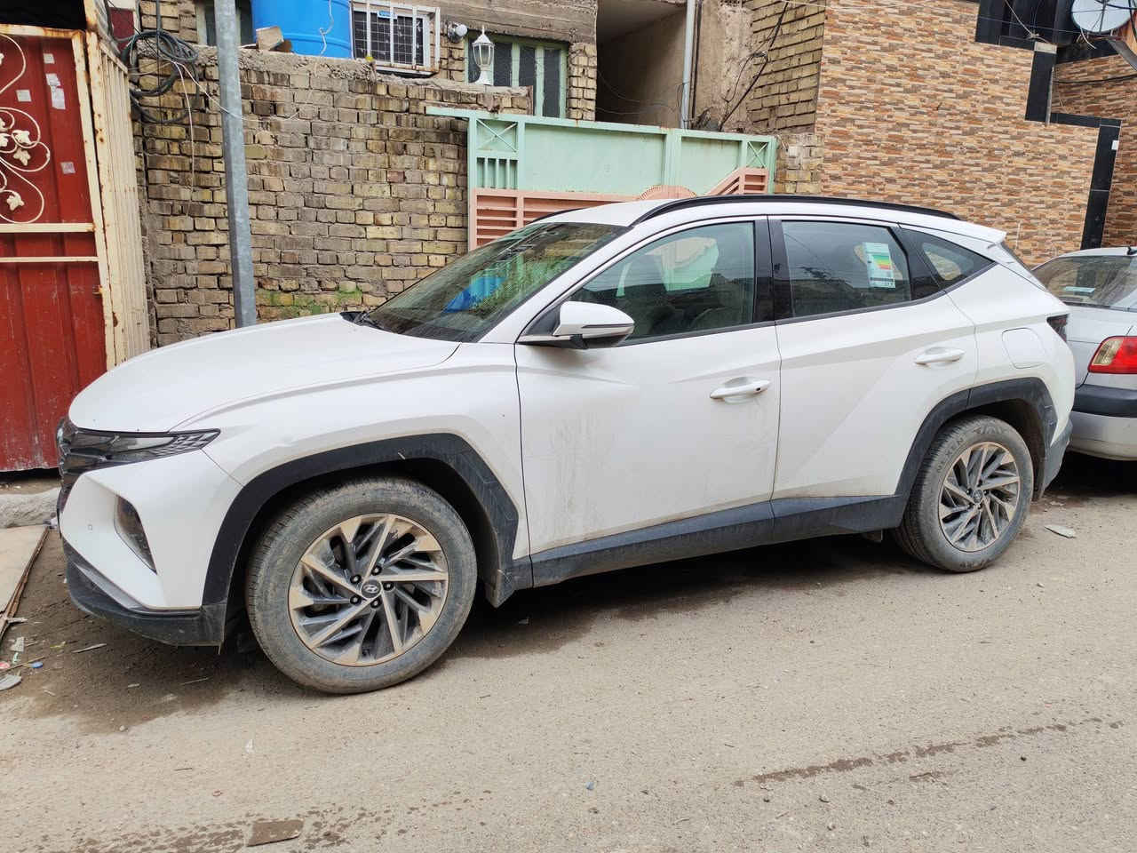 السلام عليكم ...
للبيع توسان ٢٠٢٤  وارد خليجي 
بيه حالوب وبيه بارد بالباب
ماشية 41الف
بغداد البلديات

 قماره حديد 

مكينه 2000 دوش 

1- كراسي كهربائي مغلفه جلد 

2- حساسات امامية خلفية

3 - بصمة 

4 - ويل كروم حجم ١٨

5 - اشاير بالمري

6 - دخول ذكي

7 - هاند بريك بصمة

8 - ثلاث انظمة قيادة ايكو سبورت نورمال 

9 - شاشة ايباد 

10 - شاحن واير ليس مع منافذ USP إماميه و خلفية

11 - قطعتين تبريد 

12 - تحكمات ستيرن جهتين 

13 - كأمرة دواره

14 - بردات خلفية

15 - الجام اوتو 

16 - مثبت سرعة

17- مري شفط 

18 - لايتات دوارة امامية فول LED

19 - زنون لد امامي خلفي

السيارة بأسمي وكالة الشركه الأولى تحويل مباشر 
للتواصل *********** 

السعر١٩٧ وبيه مجال بسيط
