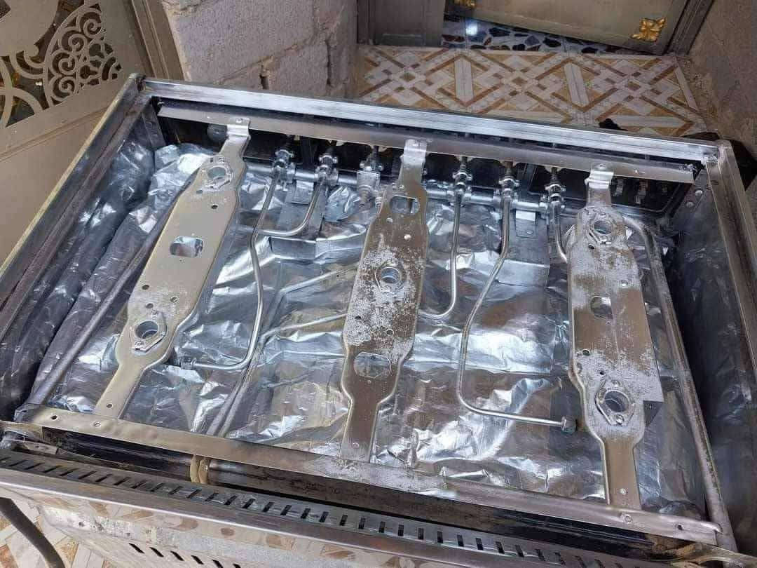 ورشه تصليح وتنظيف الطباخات وبيع الغراض الاحتياطيه للطباخات العنوان كلار رقم ***********هاذا
