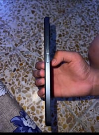 ١٢٨ جيجا • ٤ رام • كدام العين