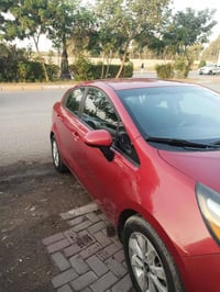 كيا ريو موديل 16 مكينه كير جديد الضرر بسيط بالصفحه  توحيد لون صفحه مرش...