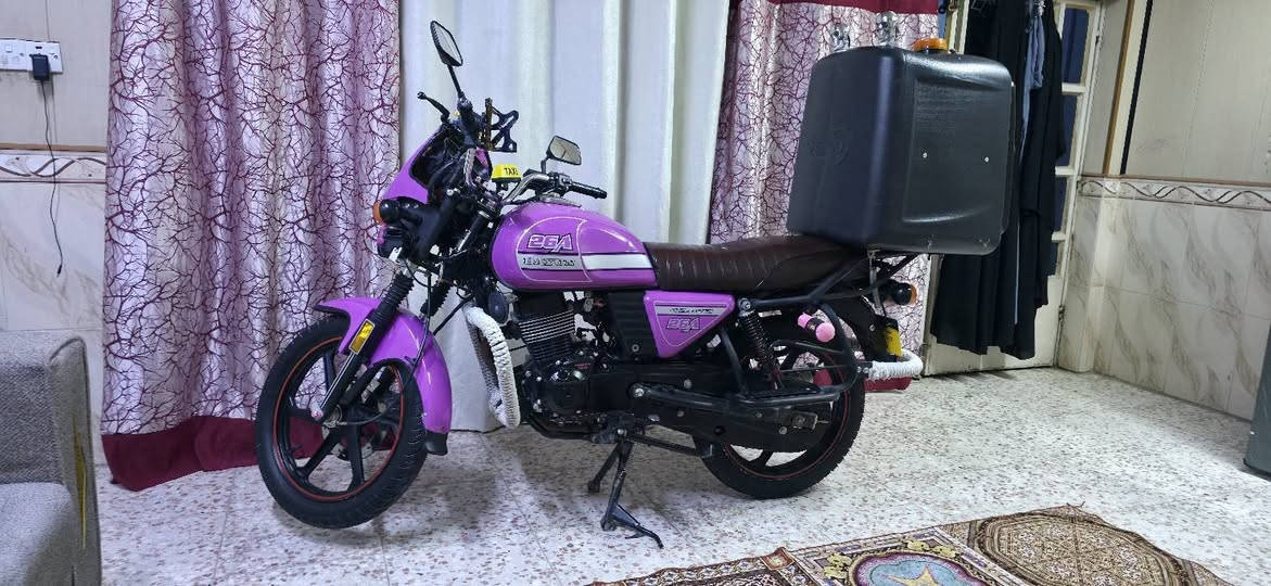السلام عليكم دراجه للبيع مديل 2023 دايون مكينه 200cc سيسي مكفوله كفاله عامه برغي ما مفتوح من مكينه كهربائيات كليتهن شغالات نكره سلف تشتغل سلف او هندر استخدام شخصي مو اشتغل بيها اني منتسب حاط صندوك دلفري للمسواك كلشي موضح أمامك بلصوره اذا مو شراي لا تشلع كلبي بروح موتاك عنواني محافظة دوانيه حي الزيتون شراي خلي يراسلني او يتصل على الأرقام 
***********
***********
