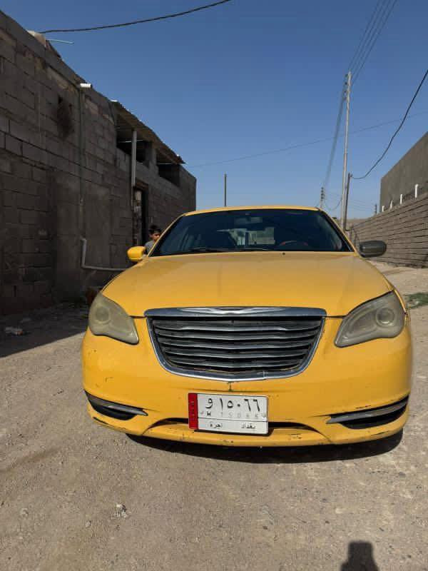 السلام عليكم c200 تكسي  السياره ما اندل راعيها أبيع كوم حديد  ولكير ما ينمر ولمكينه حمت وطفت قبل كم يوم ما ادري شبيهة أبيع كايمه الباقي كهربائيات جاهزه تبريد ثلج حداديه   تايرات جديده دواخل اوبامه نضيفه السياره رايدها ب٣٠ عنواني البصره الزبير  اي استفسار واتساب ما متواجد علا الفيس ***********
