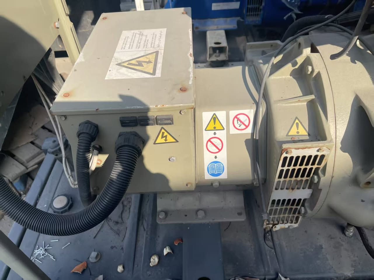 مولد بيركنز 30 KV جداا نضيفه مامشتغله بلعراق للاستفسار مجمع الجبوري الديوانيه مقابلمعمل غاز الديوانيه *********** .. واتس اب 004917677060032
