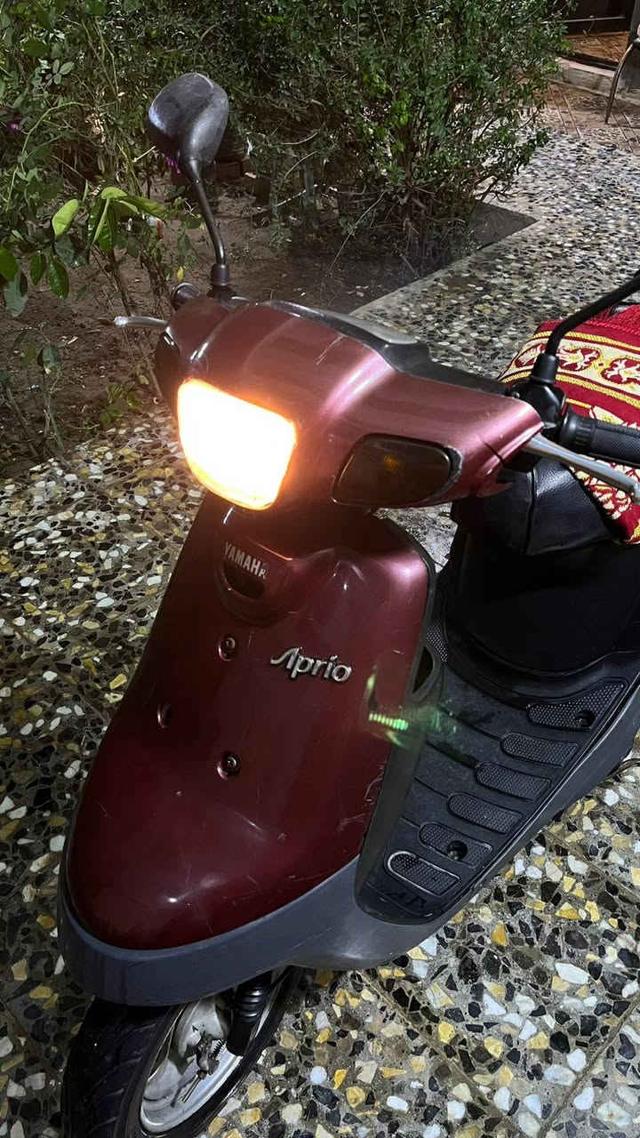 السلام عليكم دراجه بطه موديل 97 للبيع دراجه حلوه ومرتبه مكينه وشاصي مكفولات وكفرات بلاديه كهربائيات شغاله مكانه كربلاء البوبيات  السعر 400 وبيه مجال رقم الهاتف ***********
