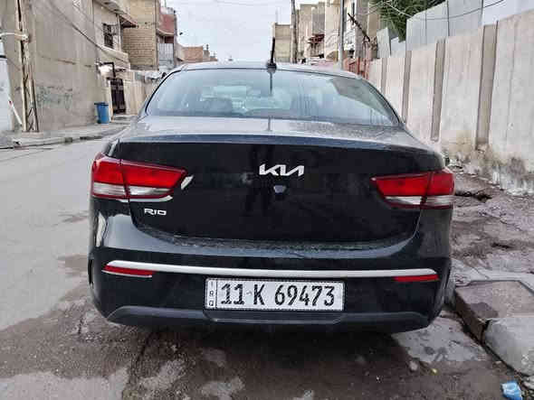 السلام عليكم كيا ريو ٢٠٢٣ للبيع
وارد امريكي شاشه وكامره وتحكمات ستيرن ونضام سبورت ومانع انزلاق حادثها شبر بل بنيد سياره ليبل واحد بنيد نفسه مصلح وبعده ممصبوغ ومبدل دعاميه سياره مابيها قطره معجون ولا صبغ محرك ١٦٠٠ دوش دبل نوزل المرغوب تخم تاير جديد رقم بغداد انكليزي  تحويل ثاني يوم السعر 125 وبيها مجال للستفسار رقم هاتف *********** متواجد واتساب
