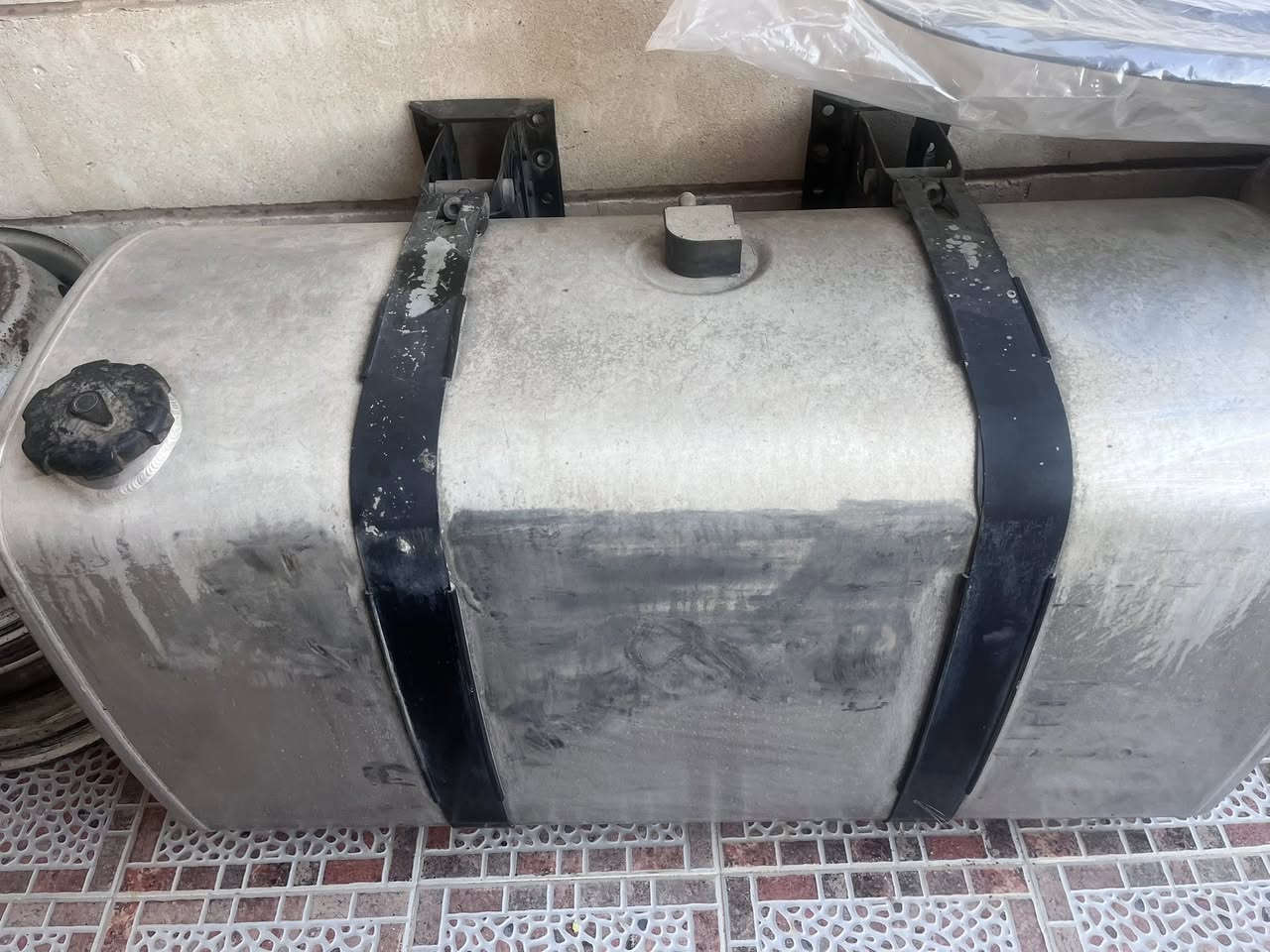 سلام علیکم للبیع تنکی فالفو ٤٥٠لتر تنکی جدید مابیهی ای عیب سعری 250$دولا وبیە مجال
***********
***********
