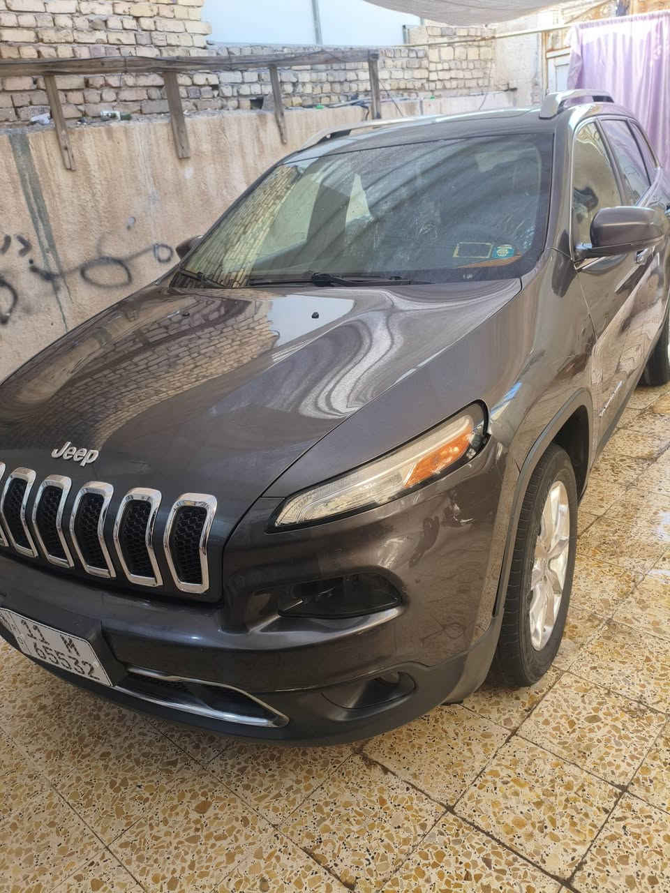 السلام عليكم جيب شيروكي 2015 للبيع فول مواصفات بنرامه مكينه 6 سلندر مكفوله كفاله لاصبغ ولا تبديل سعره 115 موجوده سياره ميسان رقم بغداد وبسمي رقم *********** مكلف بل نشر
