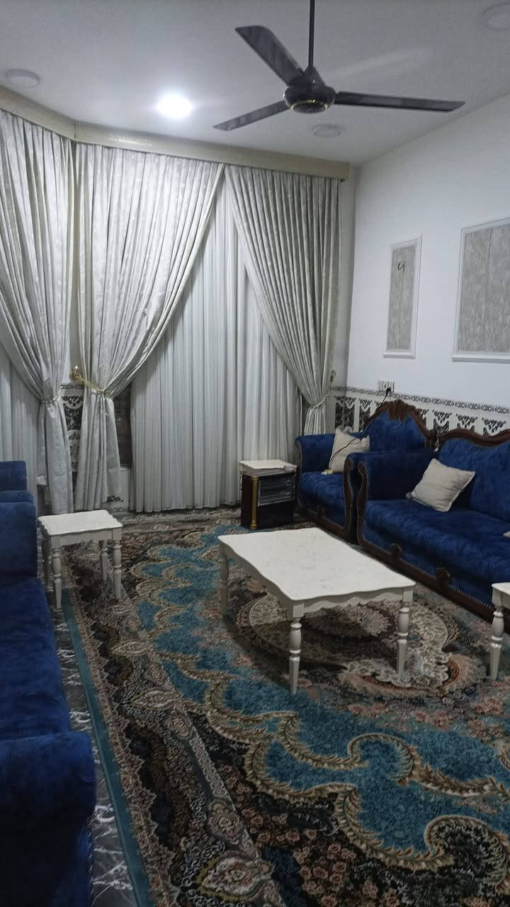 بيت البيع مساحة ميه وستين متر  طابقين ٣غرف نوم طابو زراعي سند ٢٥ مقابل دواجن حي الرحمن شارع تبليط العرض ١٠متر مجاره ***********
