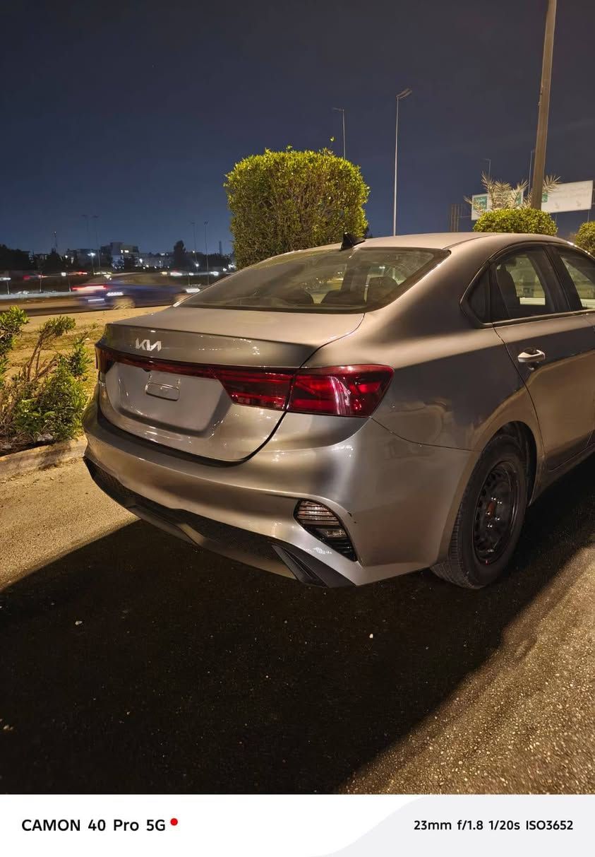 السلام عليكم كيا فورتي موديل 2024للبيع
مواصفات معروفه اشاير بلمري رادارات امامي خلفي تحديد مسار لايت لد وبعد بيها اهواي مواصفات
كير مكينه مكفولات 
تخم تاير جديد 
صدر جديد 
السياره كلها ليبل واحد كلشي معمر علا كده 
ماشيه 45 
السياره مدوشمه ماعدى الكشنات 
السعر 127 وبيها مجال 
العنوان بغداد الامين الثانيه 
رقم الهاتف ***********
