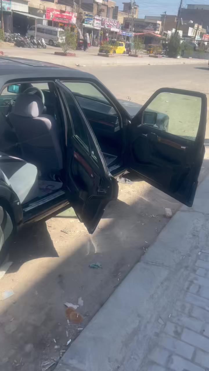 سلام عليكم مارسدس دب موديل ٩١ تخم تاير سياره مثل ماواظح بل صور سنويا الحد ٣١ رقم بغداد إنكليزي كير ومحرك بلادي عنوان الحسينيه مال راشديه السعر ٦٥تلفون ***********
