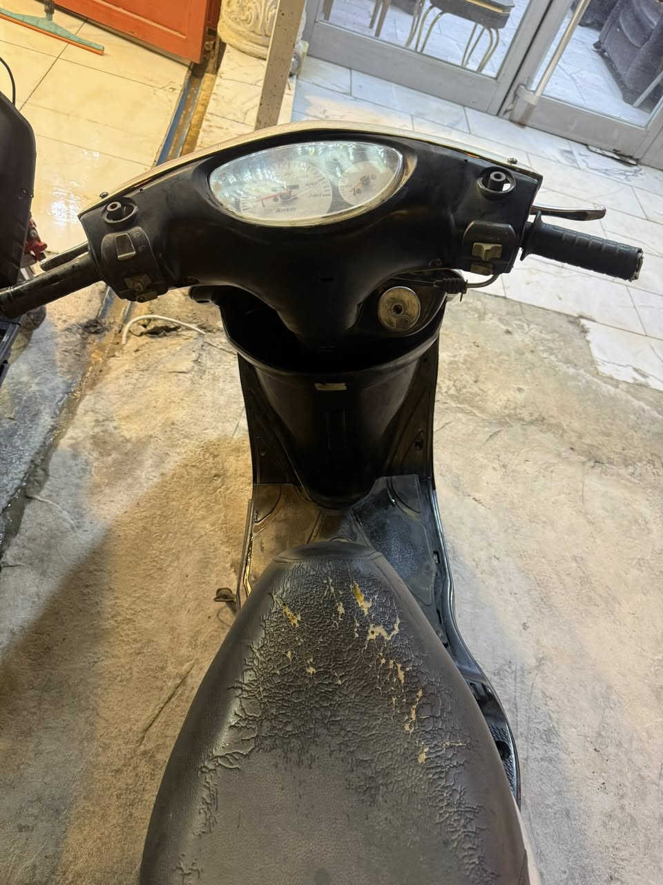 دراجه بريز نضيفه كفراته كامله واحلى من صوره  سعره 370 مكاني الشعب ***********
