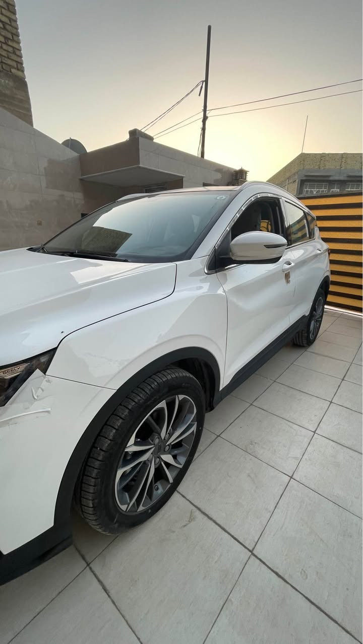 السلام عليكم 
جيلي كولراي 2023 السيارة زيرو شركة 
ماشية ٢٠٠كيلو
مواصفات gc
شاشة جبيرة 
عداد شاشة 
كامرة خلفية وجانبية
بنوراما 
تشغيل عن بعد
بصمة
مقاعد جلد 
هاند بريك دكمة نظام منحدرات
كشافات تشتغل وية الاستدارة
محرك 1500تيربو وكير 7dct دبل كلج (لا cvt ولا at)
ويل حجم 18 
رقم بغداد الجديد 
مكانهة بابل حلة مركز
*********** حلة, بابل
