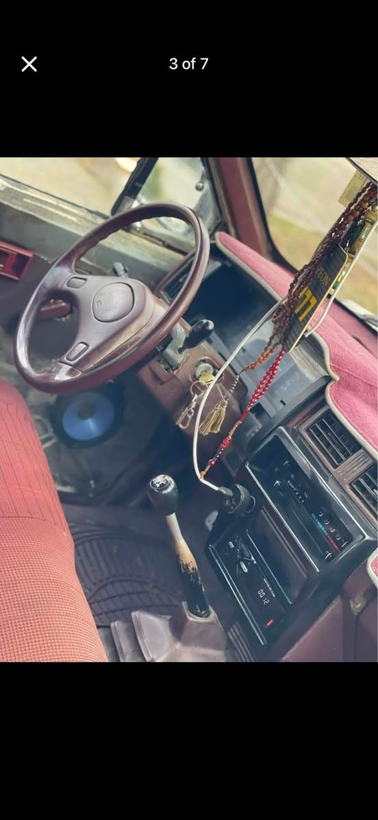 بەناوی خوای گەورە نیسان پیکاب مۆدێل 1990گێڕ و مەکینەی نیسان 2002 z گێڕ و مەکینەو ئەکسل بە شەرت دەعم و لێدراوی نیە علوجە هیچی نیە کەفیلی مالی مەدەنی ئەکەم چوار تایە و ویلی تازەم بۆ بەستوە مەکینەی تازە تەعمیر کراوە هەموو گیانی مەزبوتە 

ژم :***********
***********
شوێن : شارەزوور 
سعر : 17 مەجال حلبجة, السليمانية
