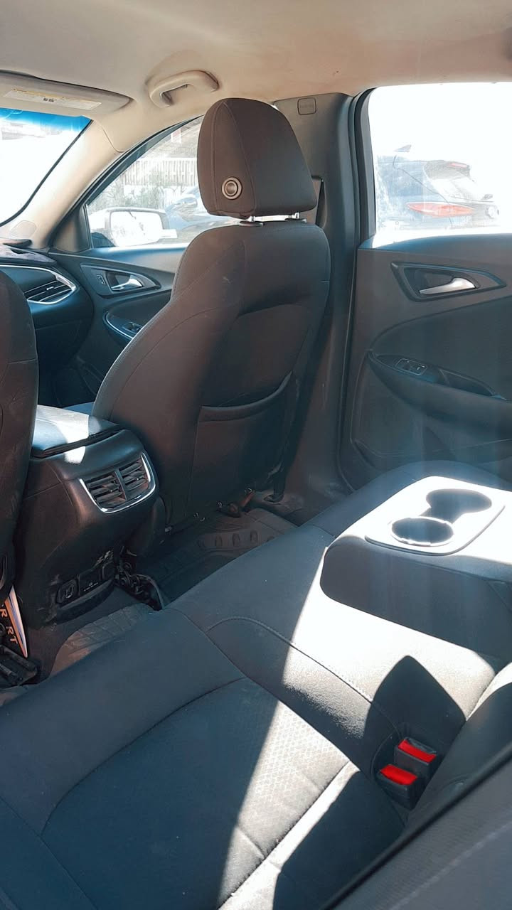 مـاليبو موديلـ2018 . Lt فول عدا الفتحه ورارد كندي المرغوب
🧿 مواصـفات معروفه والسـياره معروفه .. 
🧿 محرك 1500 تيربو 4 سلندر  , 
🧿 گير 6 نـمر AT . 
لون سلفر ذهبي
تـشغيل عن بعد
 تدفئة تبريد 
 بصمة ابواب  ، تبريد قطـعتين ،  
 اشاير بل مري 
حساسات شغاله .تراكشن 

📌 الضرر " مـوضح بالصور 📷
 السيارةمصبوغه توكود حزام بامريكا 

سياره كامله مكمله وما ناقصها شي رقم سليمانية جديد هزه سنويه كامله تحويل مباشر او وكاله  ..الـسعر112$ وبيها مجال للشراي وحك الجيه مكاني بغداد الرصافه 📍

خاص او واتساب *********** 📞
