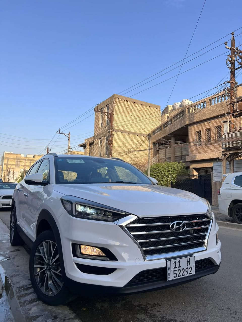 توسان خليجي 2019 محرك 2000 دوش رقم بغداد سيارة فول مواصفات عدا الفتحة بصمة سايد بريك بالرجل دبل كشن كهرباء داخل جلد مود درايف شاحن لاسلكي تحكمات قطعتين تبريد كاملة بدون نقص ماشية 100 مكفولة من الضربة والحادث بيها قطعة وحدة صبغ اثر شخوط وتقشير العنوان بغداد المنصور هاتف *********** 
السعر 178 بيها مجال بسيط
