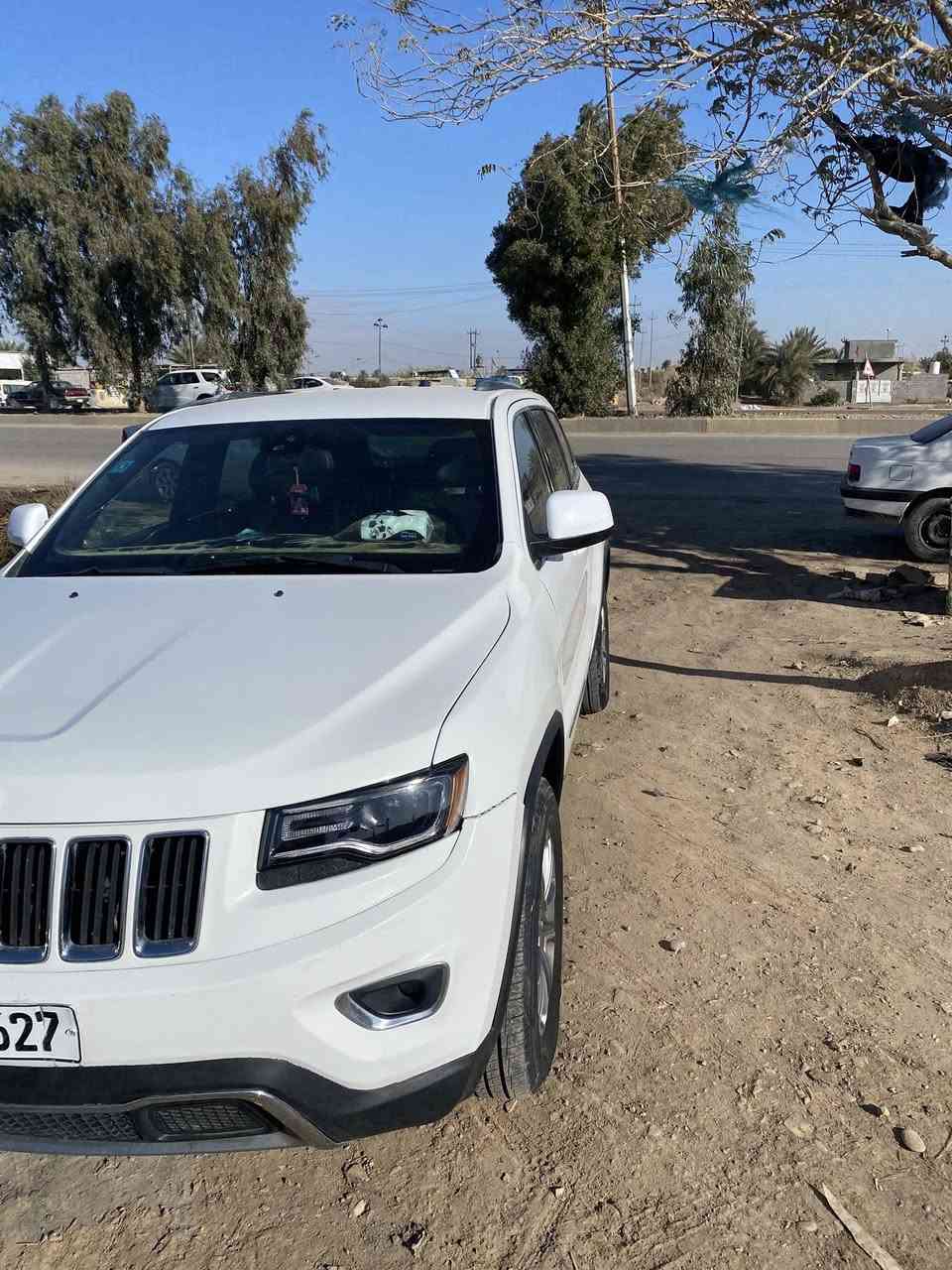 السلام عليكم 
جيب 14 امريكي 
رقم بغداد بسمي
نص فول
مكان السياره العزيزية 
السعر 178
***********
