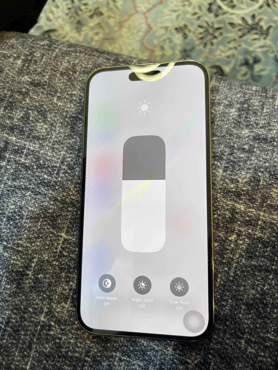 سلام عليكم 14 برو ماكس ذاكره 256 نضافه 100 ‎%‎مستبدل بطاريه فقط ***********
