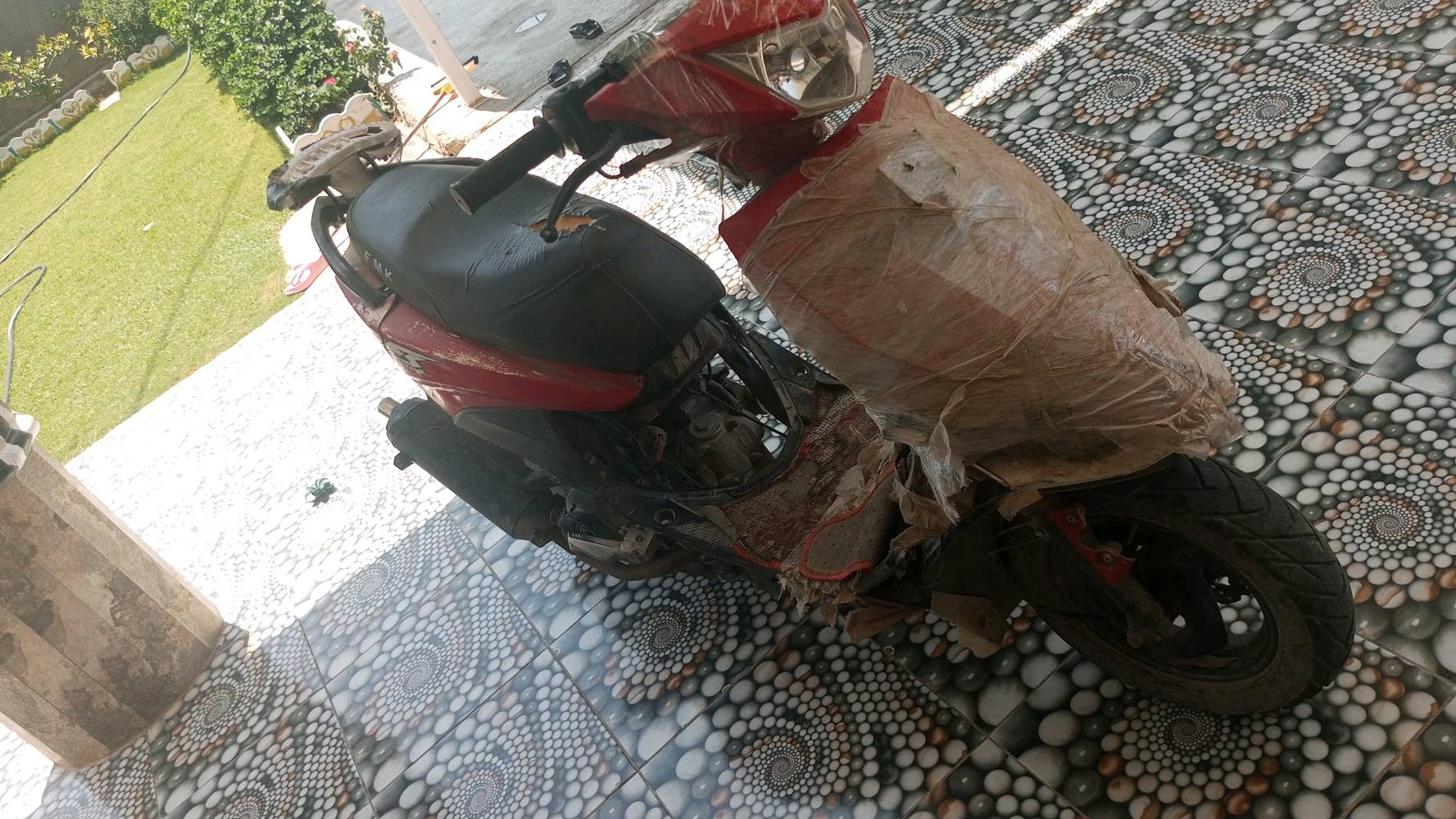 للبيع دراجة ماكس FS

دراجة خير من الله نكره سلف  بس نقص كفرات 

السعر: 150 او بيهة مجال 


العنوان :  ديالى جديدة الشط البعلكة