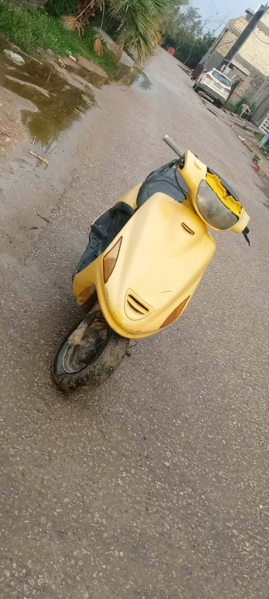 السلام عليكم
دراجه فراشه نثيه مكينه مفتوحه 
دراجه شغاله  نكره كفراته نضيفه 
جاهزه  بس بيه براغي الصالنصه مسولكه 
السعر 170 وبيه مجال للشراي 
عنواني الديوانية مهناويه 
للستفسار 
‏‏‪***********‬‏
مكلف بل نشر
