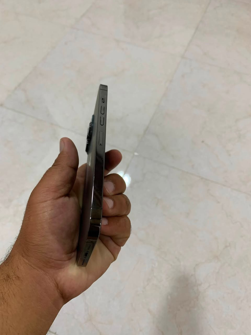 للبيع آيفون 13 برو ماكس ذاكرته 256 كيكه جهاز لوك شخط مالي كامراته فول فقط شاشه مبدل اصلي فول أولد 120 هرتز فيس إيدي شغال شرط حاسبه بطاريه بلادي 93 شرط مايصرف شحن نموذج M أمريكي سعر 500 وبي مجال خاص أو اتصل *********** مكاني كركوك
