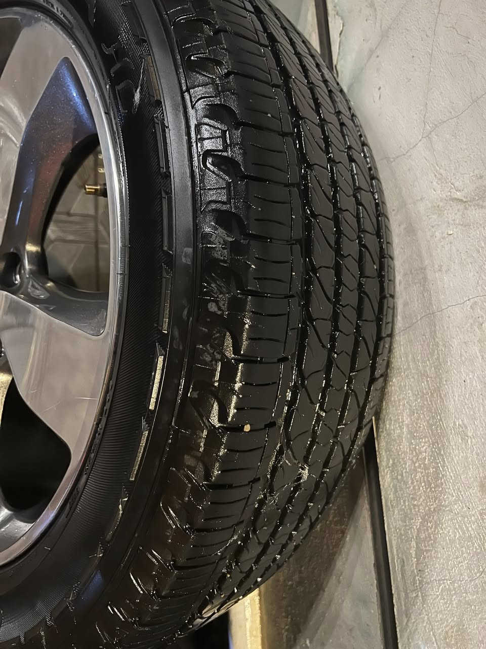 سلام عليكم ويل مال جيب خليجي كلش جديد تايرات جديدهالسعرً6كلش جديد مكاني بغداد يرموك هذا رقمي ***********
