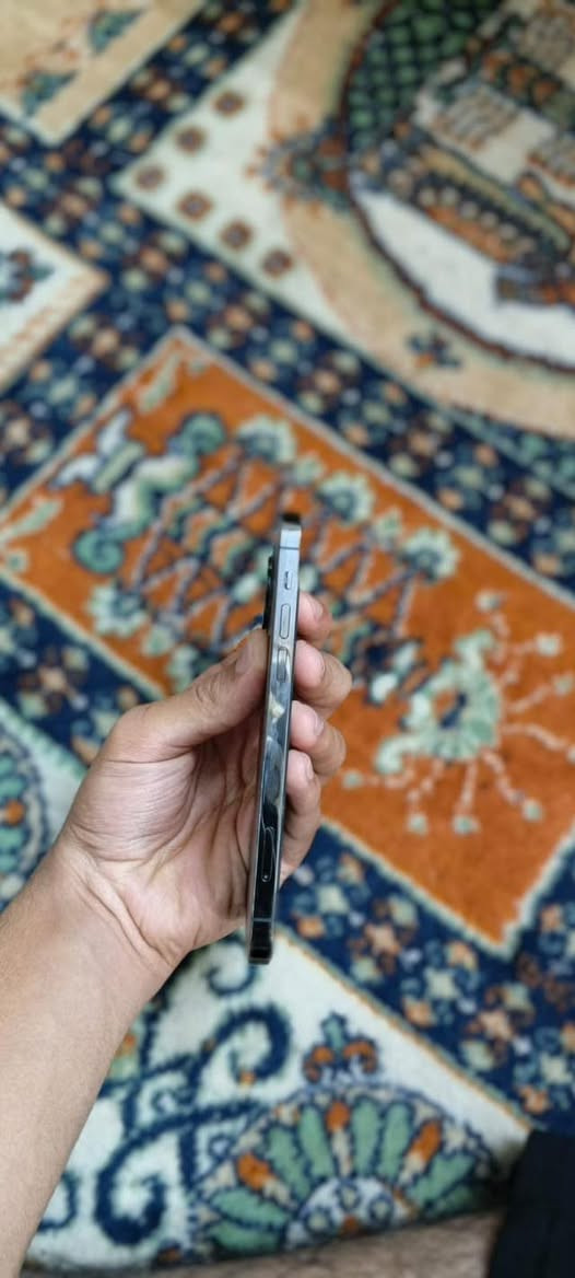 السلام عليكم ايفون 12 pro نضافه 100‎%‎100 
بطاريه 78 جهاز نضيف كلشي ممبدل بي السعر 400 مكاني بغداد البياع تقاطع درويش الاستفسار خاص او عرقم ***********
