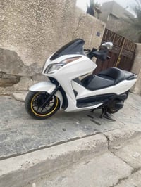 0. 12 للبيع الدراجه جاهزه مكينه ناعمه مكانهه بغداد السعر مليون ٦٠٠ ٠٧٧...