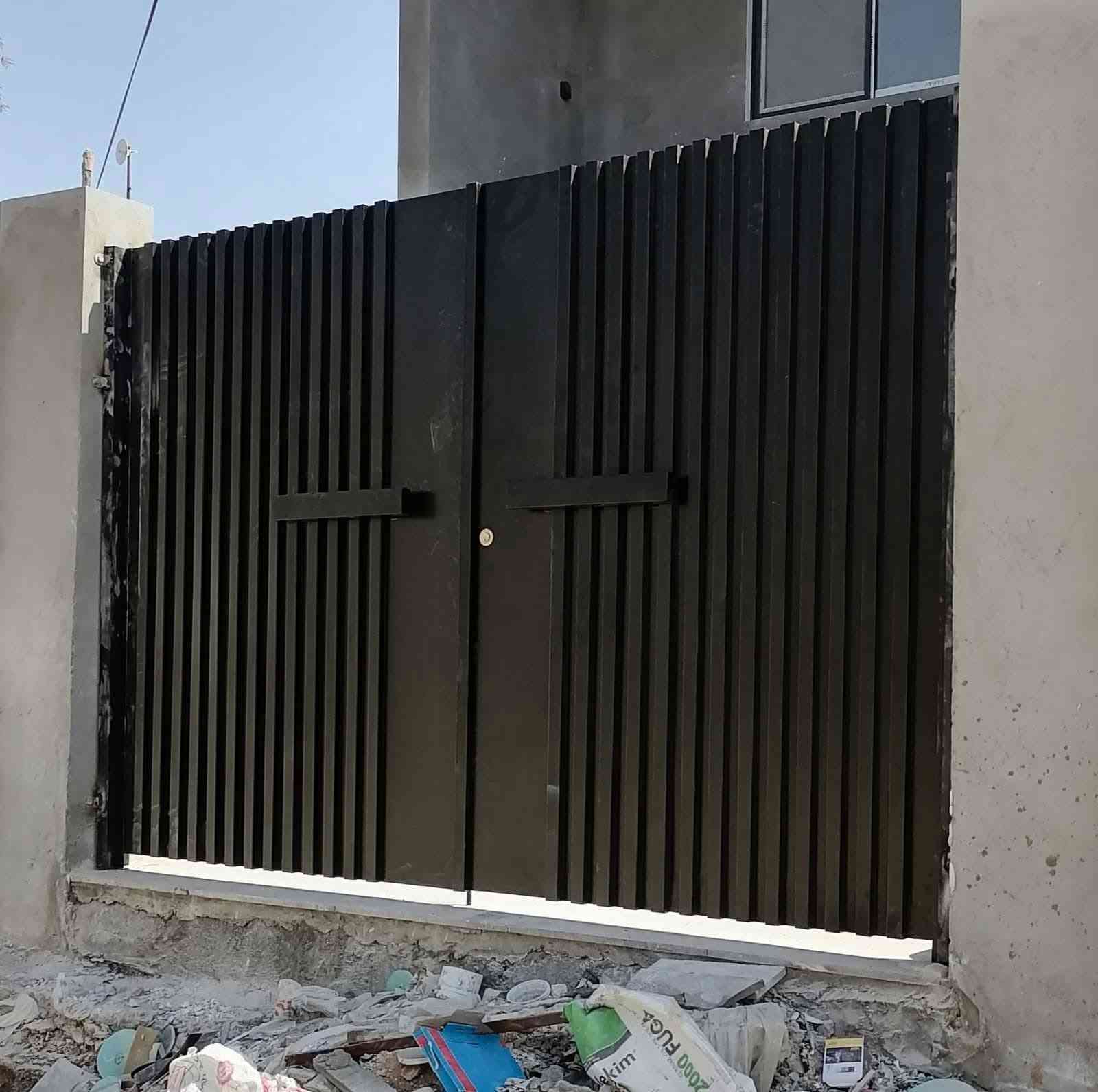 العمل المتقن ليس مجرد واجب بل فن يعكس شخصيت صاحبه
 معمل حدادة الامير علي لعمل الأبواب والشبابيك والمحجرات وكافة الأعمال الحديديه بأحدث الديكورات #المودرن وال #CNC  وبديل #الخشب وجميع أنواع أبواب القاصه عمل السندويج بنل 
وكافة القمريات الكيسبان حسب الطلب 
للإستفسار *********** واتساب بغداد التاجيات مقابيل جسر المصابيح
