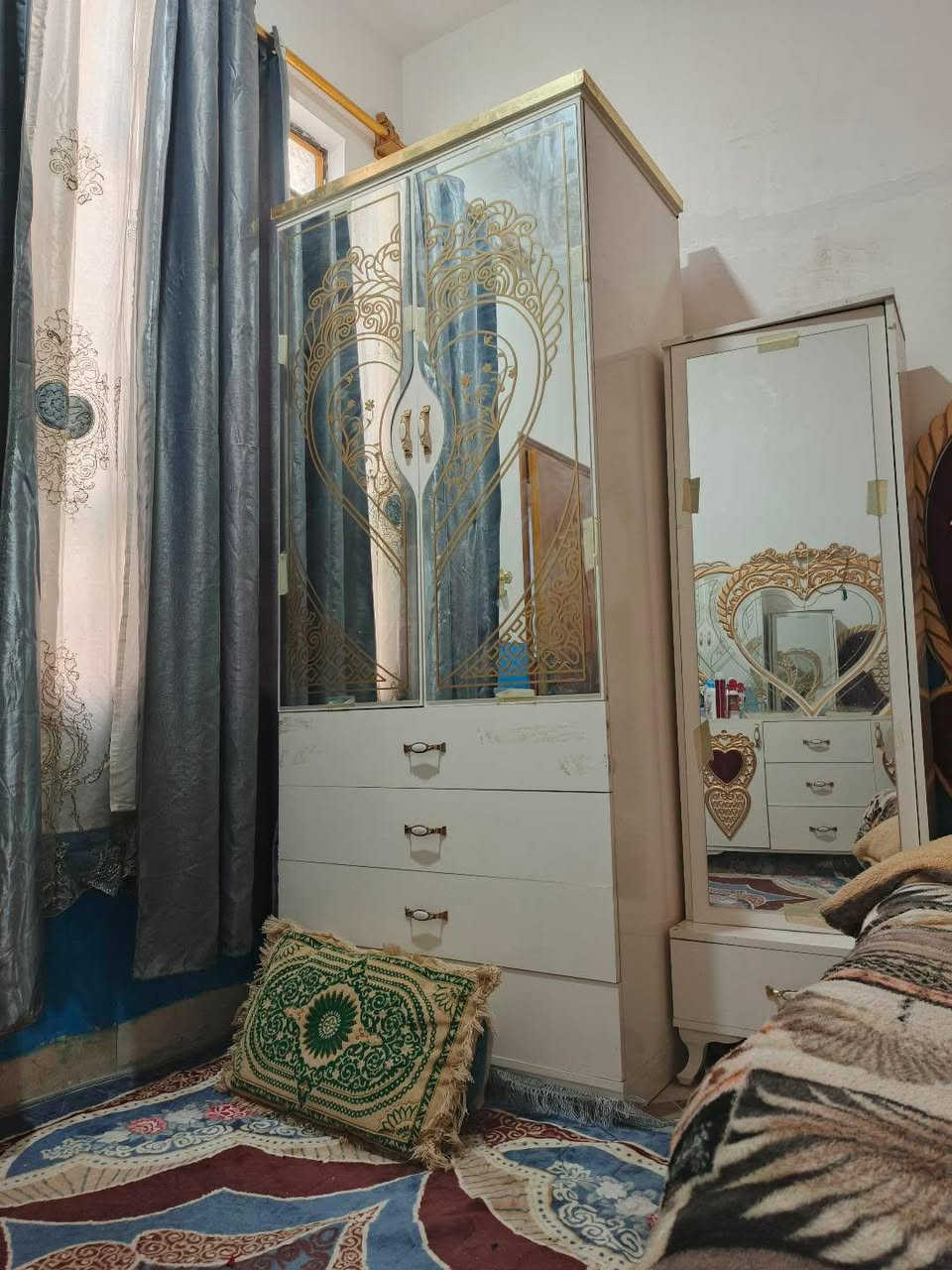 غرفه تركي. اخت الجديده. كامله 10 قطع. ***********
