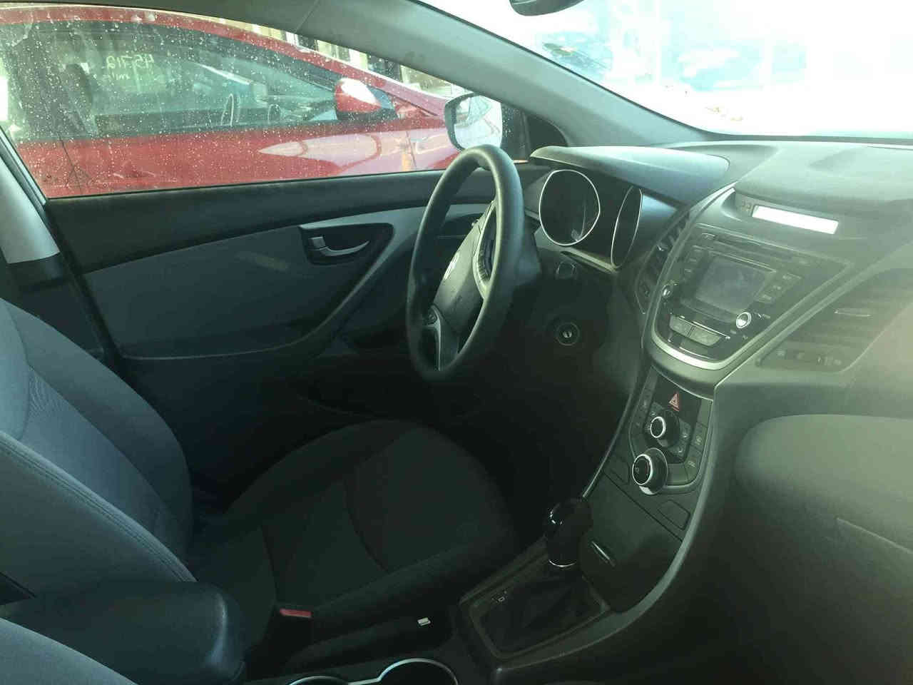 سلام عليكم
النترا  ٢٠١٥  التفاصيل موجودة بالصور مراوس بسورنتو ٤ سلندر او للبيع ب١١٨ للاستفسار الاتصال***********
غير متواجد على الخاص
