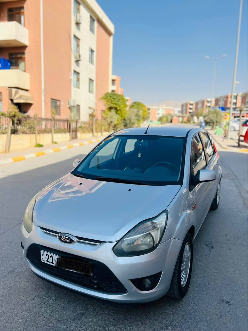 سڵاوتان لێبێت
فۆرت فیگۆ شەریکەی نیفا بۆ فرۆشتن
مۆدێل٢٠١٢
بێ بۆیاخە
١٣٨ رۆشتوە
گێرومەکینە بەشەرت تەپەی گێری تیا نیە
مواسەفات
CD
AUX
ABS
سەیارەکە زۆر بێ مەسرەفەکامل تازە سێرفزم کردوە
رۆنی مەکینە هی شەریکە
هایدرۆلیکی گێر هی شەریکە
قایشی تایم کێس 
قایشی پاوەر
قایشی مەکینە
ئەنترفرێس
کامل گۆراون ئەمانە هەموی هی شەریکەی خۆی
سەیارەکە تازە حەمام کراوە 
هی ماڵە زۆر جایزو پاکە

نرخ/٧٧ گەڵاو کەمێک معامەلە
شوێن/سلێمانی
ژم:*********** السليمانية, العراق
