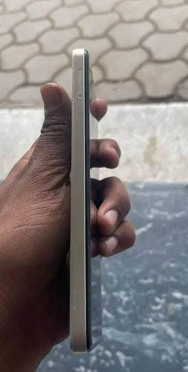 مراوس
السلام عليكم تكنو للمراوس ذاكرة 256 شاشة 90 هيرتز كاميرا 50 ميكا بيكسل بطارية 5000 مكاني بغداد للاتصال واتساب ***********
