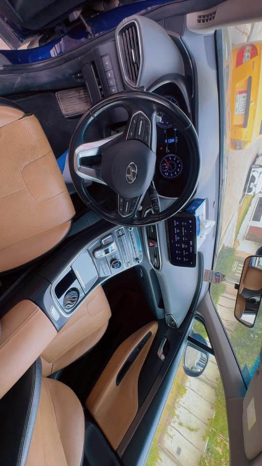 سنتافي 2023 وارد امريكي مكينة 4 صور الحادث مرفقة بالمنشور +رقم الشاصي  +صورة السونار  السعر 200 المكان بغداد 
هواي بيهه مواصفات 
اتصال فقط ***********
