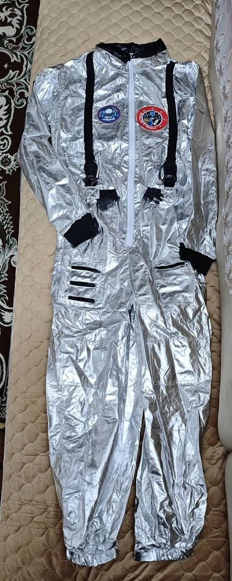 كلهن 25 الف شلع
سيارة حديد ماركة وراديو طوارئ وساعة ....


**إذا كنت صاحب هذا الإعلان وتريد حذفه لأي سبب، رجاءا أرسل رسالة إلى الدعم الفني**