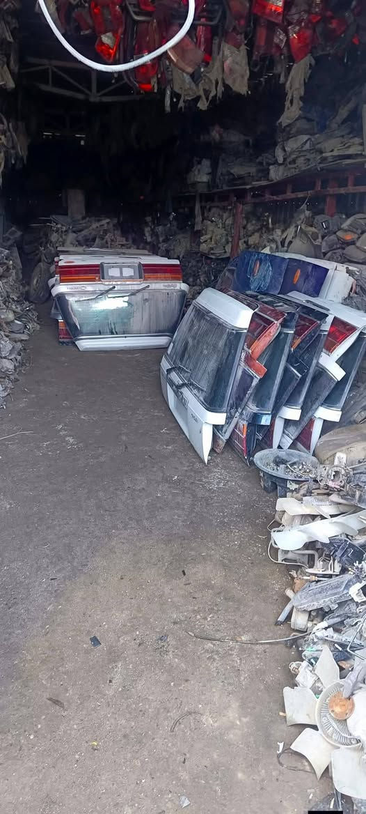 سلام عليكم ورحمة وصلت حاوية نواعم وكشر الكراون  عام جملة ومفرد توصيل متوفر  العنوان بغداد ***********,,,***********
