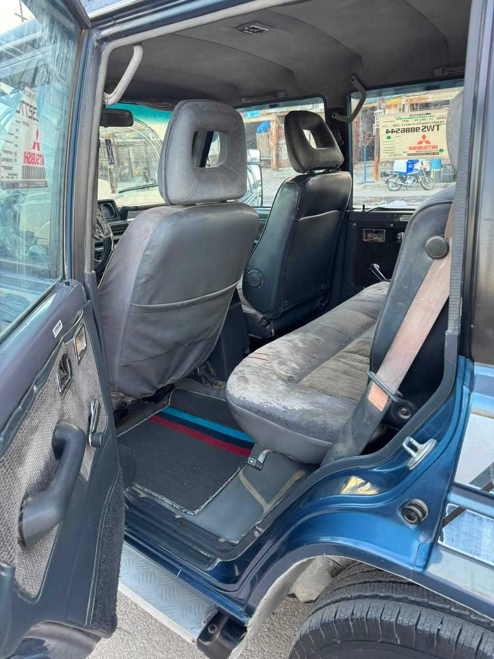 سلام عليكم باجيرو البيع موديل 89 سياره بلديه كير عادي كاز سوبر رقم أنبار مشروع وطني تخم تاير صدر جديد مكينه كير مكفولات سياره حلوه الو كير شغال تبريد ثلج منضومه كله جديده المكان مدينه الصدر السعر خاص ‭***********‬ مكان بغداد
