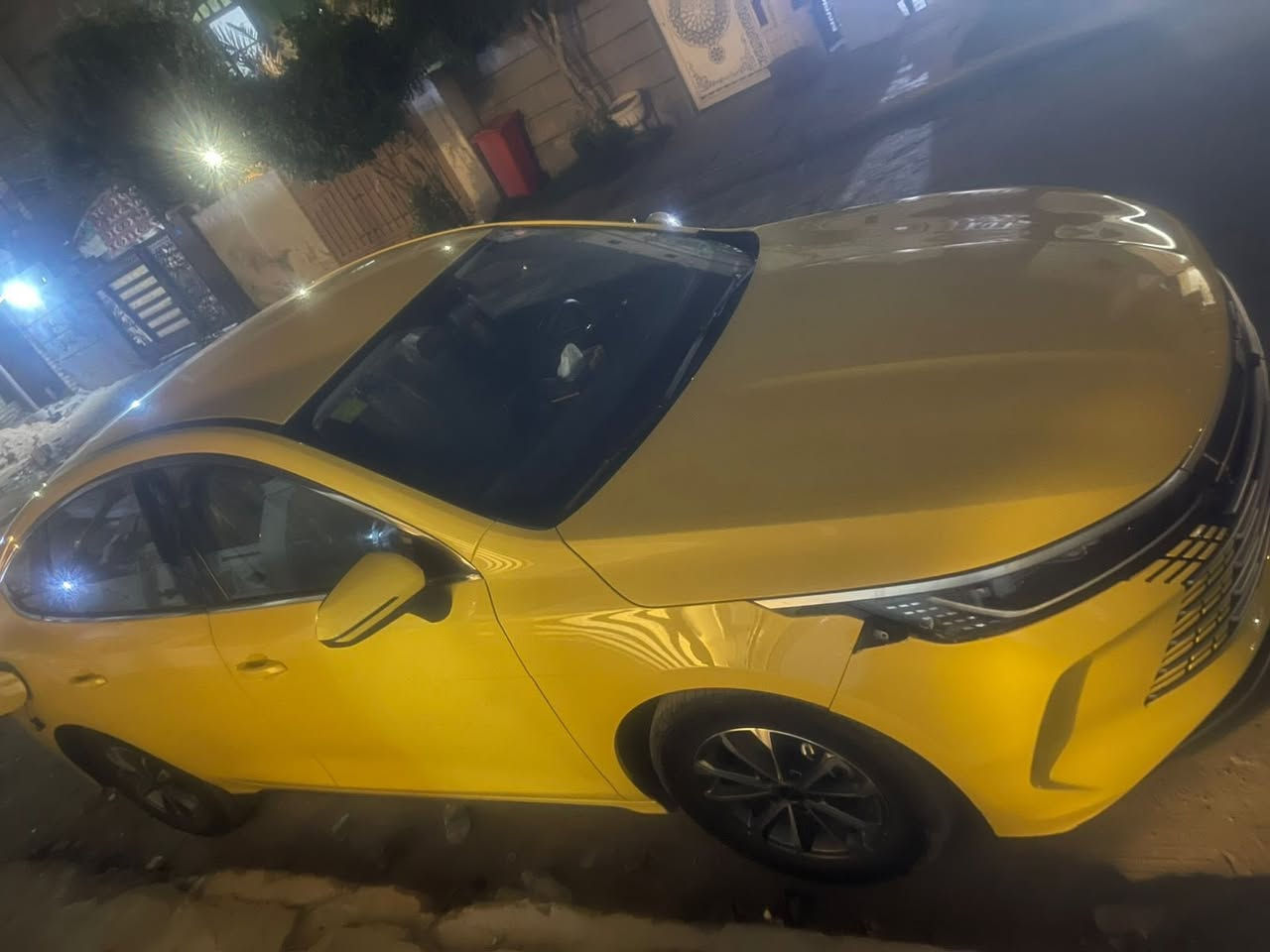 السلام عليكم
للبيع بي واي دي دستروير موديل 25 أجره
خط وبحث جاهزه 
مواصفات.
ماشيه 13 ألف رقم بغداد انگليزي 
📌 شاشه دوارة+ نضام اندرويد يوتيوب ويز 
📌ويل كروم 
📌تبريد قطعتين 
📌ستيرن حرف D
📌 كشنات رياضي لون ابيض 
📌تحكم استيرن جهتين 
📌دشبول دجتل 
📌كامرة خلفية دواره 
📌حساسات خلفيه 
📌تشغيل عن بعد 
📌لايت زنون بلادي+ لد نهاري 
📌بك لايت لد+ اشارة لد 
📌گير ماوس 
📌3 وضعيات قيادة 
📌هايبرد *كهرباء *بانزين 
📌وبعد اكو مواصفات 
رقم الهاتف***********
📍عنوان السيارة بغداد الكرخ
الشراي خل يتصل وبي خير ويدلل
