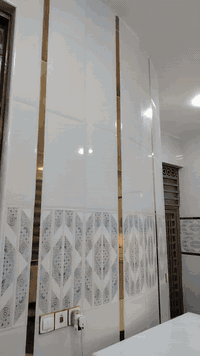 دار للبيع 200متر بنهاوند الثانيه خلف الفرن شارع عشرين بناء سنة 2025 طابق الاول غرفتين نوم وصاله ومطبخ وأستقبال وحمام وطابق ثاني قيد الانشاء ما كامل للأستفسار على الرقم *********** ابو علي
