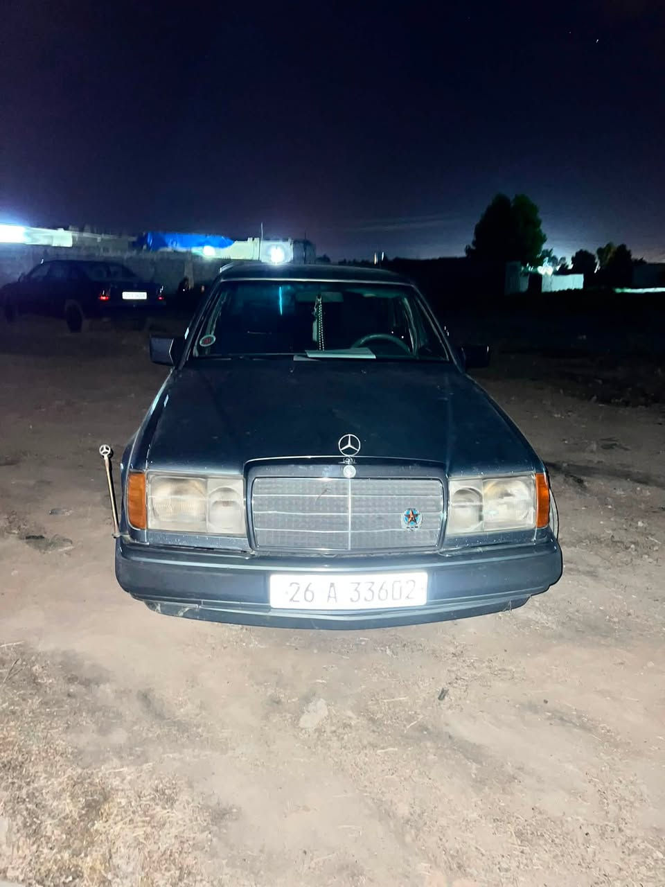 مارسيدس موديل ٩٠سنويه لل٣١ كير محرك بطه ٢٥٠٠شرط تبريد شغال السعر ٥٨    (*********** )
