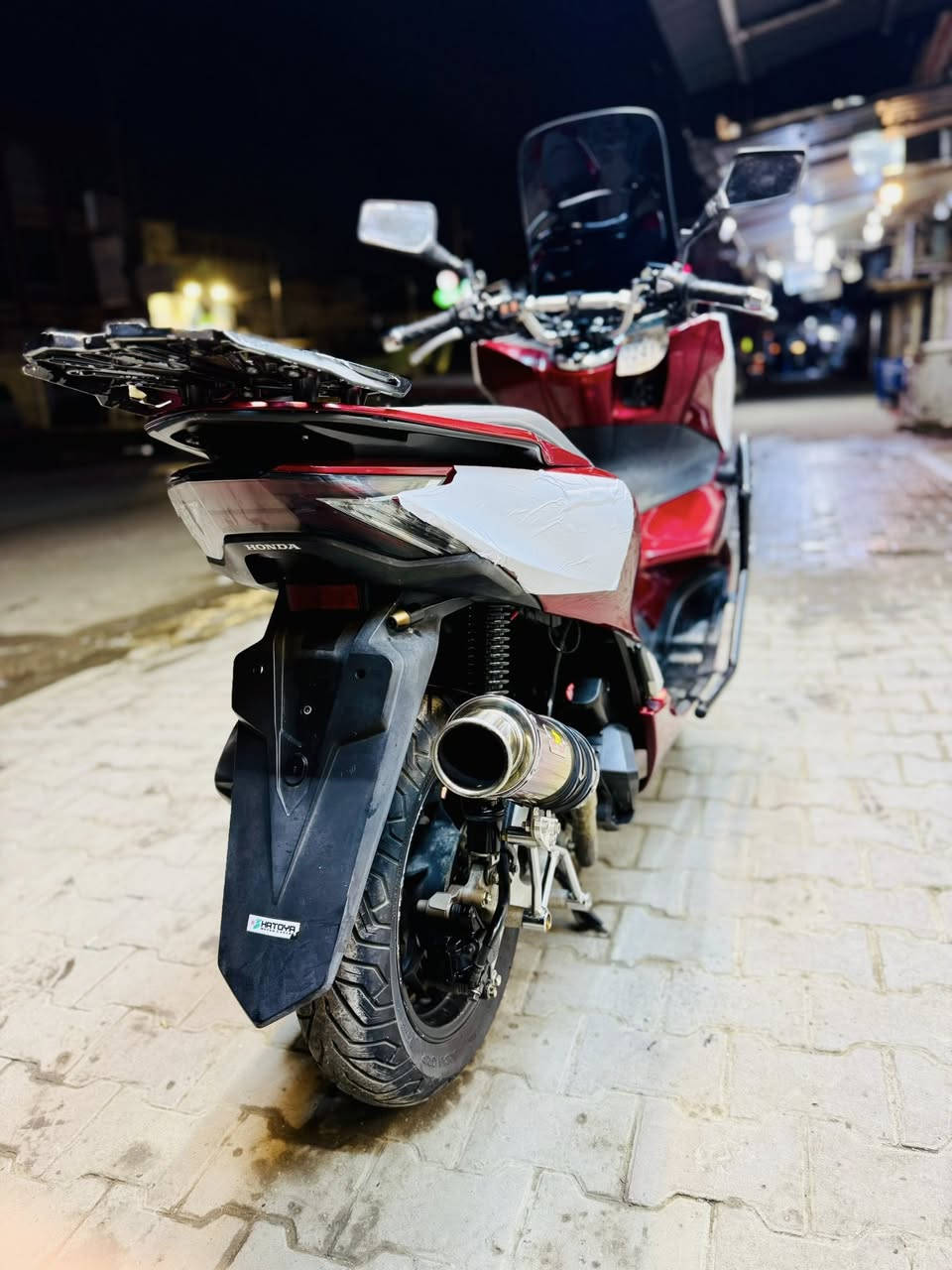 السلام عليكم
دراجه pcx للبيع 
جيل الرابع وارد ياباني kf مزاد
مكينه 160cc 
نظام abs 
حساس زدحام 
ستاند كهربائي 
بصمتين الدراجه 
أوراق معرض 
أوراق مزاد
أوراق كمرك 
نقطتين شحن 
كامرتين بدون تفعيل 
جي بي اس بدون تفعيل 
درع حمايه 
اكزوز رياضي واضافه إلى كاتم
كفرات احمر صدفي 
الدراجه كفاله عامه شرط الفحص وجانيها على ايدي الي مو شراي لتعبني مكاني (بغداد / حي العدل ) السعر خاص 
الرقم: ***********
