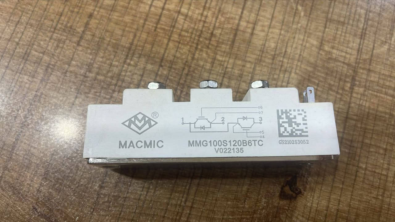 متوفر للبيع اصلي جديد


**إذا كنت صاحب هذا الإعلان وتريد حذفه لأي سبب، رجاءا أرسل رسالة إلى الدعم الفني**