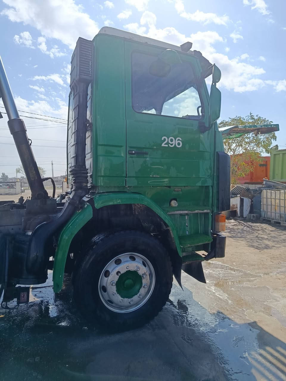 اسكانيا قلاب سكس ويل مجموعه شفت كير 3*3 شاصي بلادي طويل محرك فطيمه رقم وسنويا جديد
موديل 1996
عنوان كركوك
***********
***********
