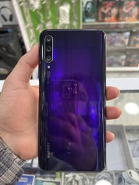 جهاز y9sالمرغوب والغوي ذاكره128رام6جهاز شرط نضيف بمعنه الكلمه فقط كارت...