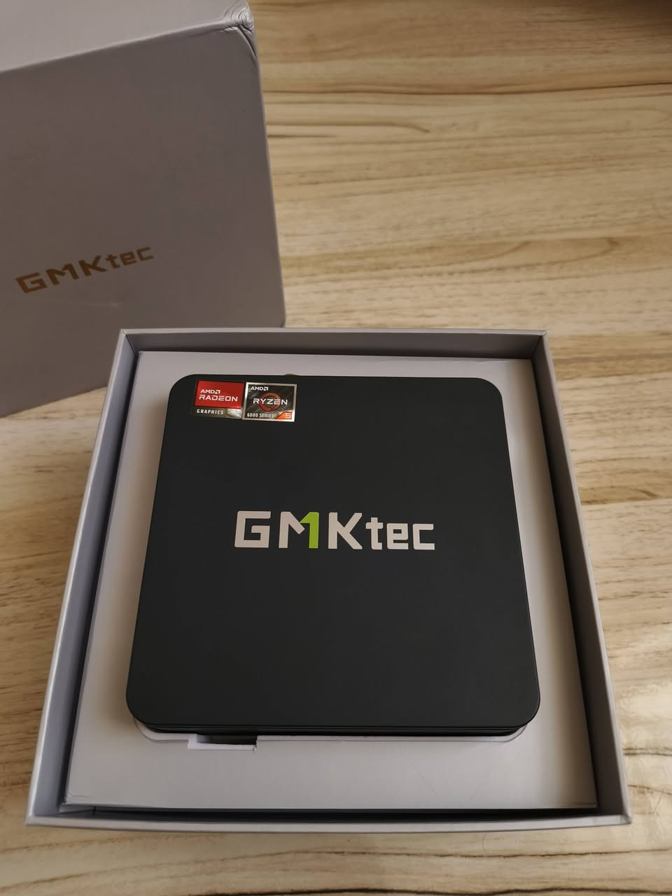 MINI PC GMKtec M6 
معالج Ryzen 5 6600U 
كارت RADEON 660M 
رامات DDR5 16GB 4800MHZ 
هارد 512GB M.2 

تدعم منافذ متعدده و بسرعات عاليه مع دعم لمنفذين LAN 

السعر ٤٢٥ الف


**إذا كنت صاحب هذا الإعلان وتريد حذفه لأي سبب، رجاءا أرسل رسالة إلى الدعم الفني**