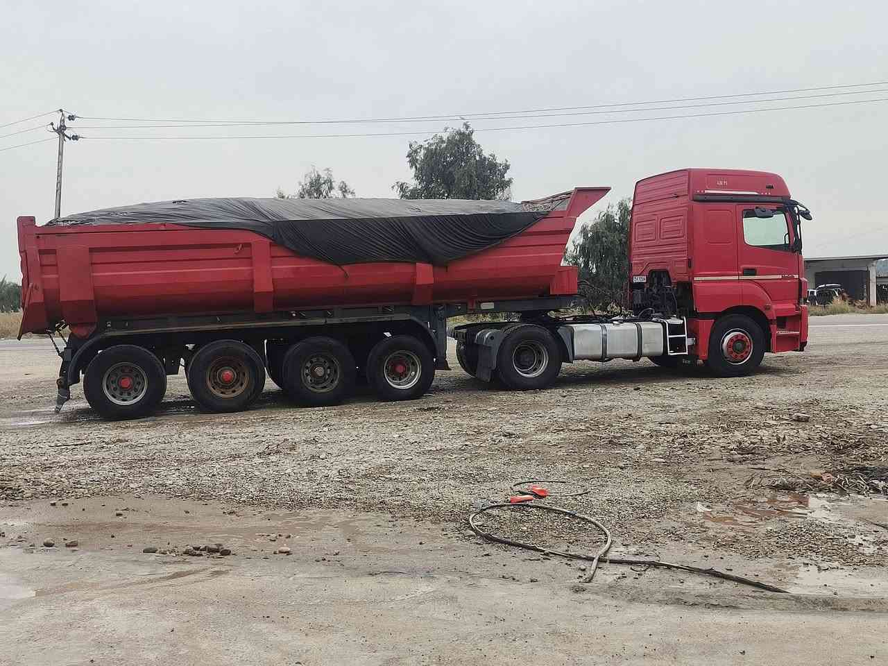 السلام عليكم اكسور موديل 2006مكينه 43على 18تخم تاير اربع دناكير سنويه كركوك سياره مكفوله ***********
