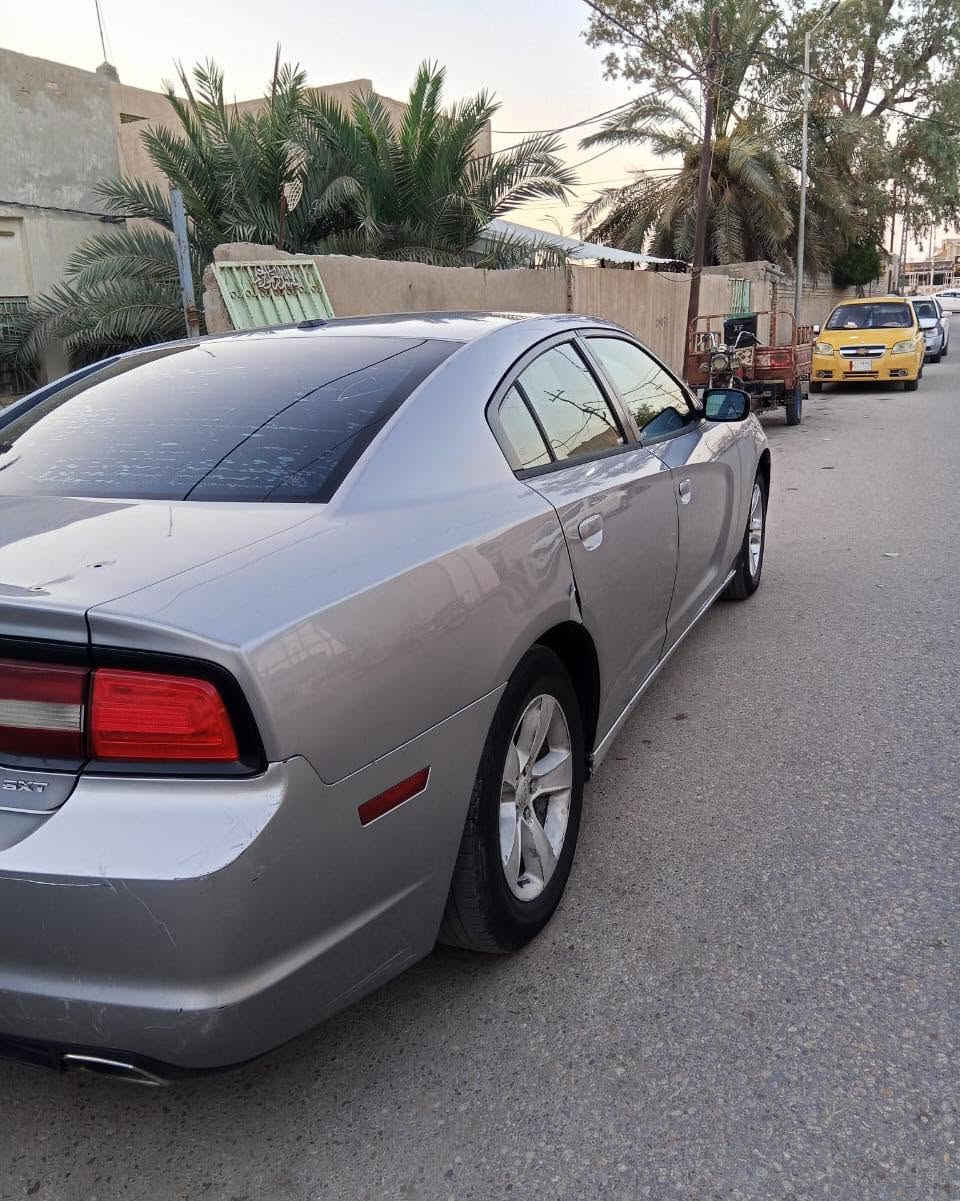 🔥 للبيع | دودج جارجر 2014 🔥

🚘 الموديل: 2014
📍 الرقم: بغداد
📍 الموقع: السماوة – قضاء الرميثة

✨ المواصفات:
✔️ محرك قوي
✔️ كير أوتوماتيك
✔️ شاشة
✔️ تحكم بالستيرن
✔️ مثبت سرعة
✔️ حساسات خلفية
✔️ جام كهرباء
✔️ مرايا كهرباء
✔️ تبريد وتدفئة ممتازة
✔️ ABS مانع انزلاق

🛠️ الضرر:

* وارد أمريكا.
* الضرر كان جاملغ وبونيد.
* صار عليها حادث داخل العراق، وتم سحب الشاصي سحبة خفيفة من جهة البچم فقط.
*  تبديل بچم جديد.

⚠️ ملاحظة: الإيرباك طاك.

📞 رقم صاحب السيارة:
*********** واتساب

💰 لمعرفة السعر: اكتب “تم” بالتعليقات، وسيصلك الرد تلقائيًا على الخاص.

⚠️ تنويه:
السيارة إعلان ممول وغير تابعة للصفحة، ولا نتحمل مسؤولية الاتفاق أو تحديد السعر بين البائع والمشتري.

🌹 الله يبارك للبائع والمشتري، ويرزق الجميع من واسع فضله.

#سيارات #سيارات_للبيع #دودج #جارجر #cars
