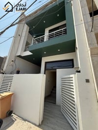 اعلان ايجار Ejari  إيجاري  يوجد وحده سكنيه في منطقه حي الخضراء بناء حد...